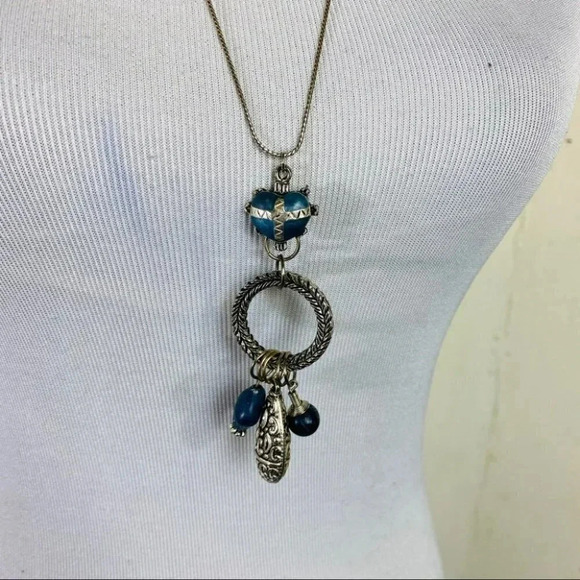 Silver tone &‎ blue accent long necklace - Picture 2 of 5